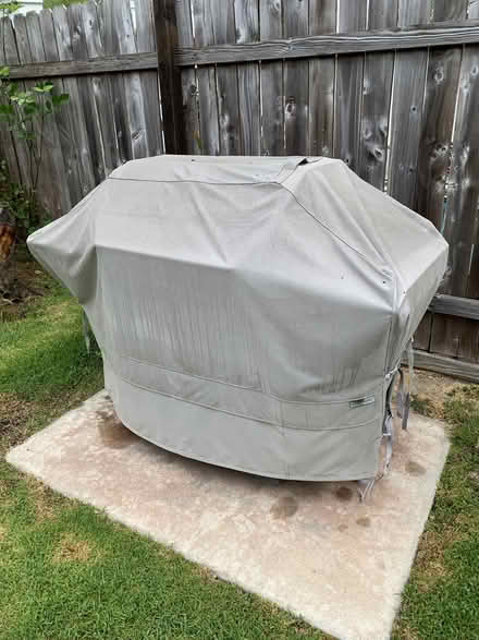Photo of free Gas Grill (Pico/Robertson Area) #1
