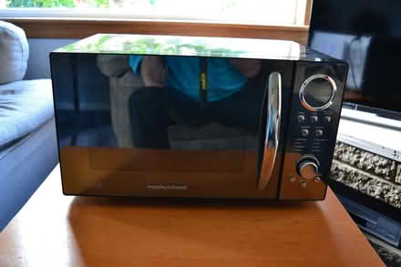 Photo of free Microwave (Glenrothes KY7) #1