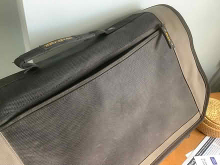 Photo of free Targus Laptop Bag (Fernhill GU17) #3