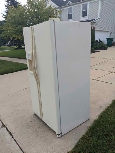 Photo of free Curb alert: Frig for scrap metal (S of Ypsi) #3