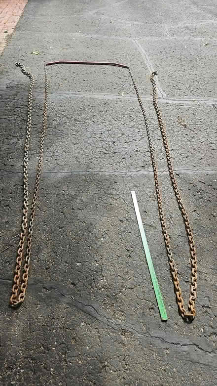 Photo of free Workout Chain w/Bar (Roseville) #1