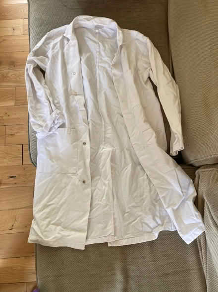 Photo of free 1 extra small white lab coat (Freehold LA1) #1