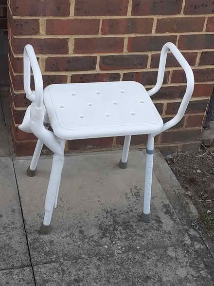 Photo of free Bath seat (TW3 Hounslow) #2