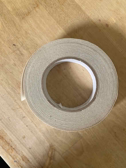 Photo of free ‘Grippy’ tape (Freehold LA1) #1