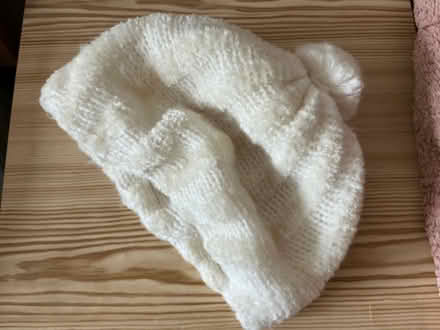 Photo of free Hand knitted ladies’ hat (Walkley S6) #1