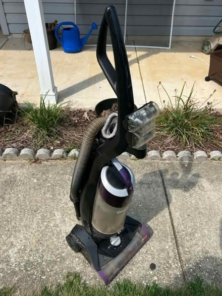 Photo of free Used Bissell vacuum (Dorchester Neighborhood) #2