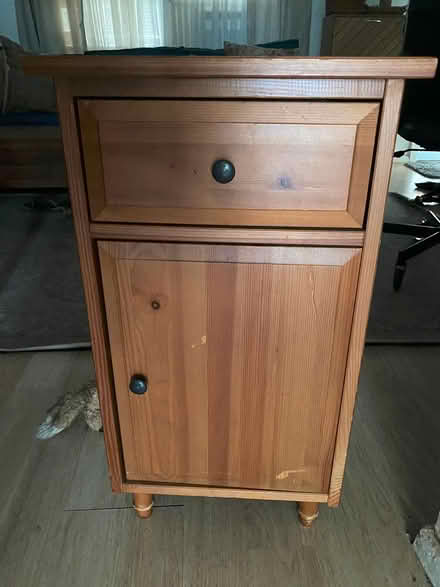 Photo of free nightstands(2) (Glenolden 19036) #1