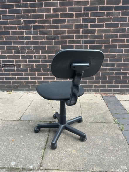 Photo of free Office chair with wheels (SW11 near Battersea Park Road) #2