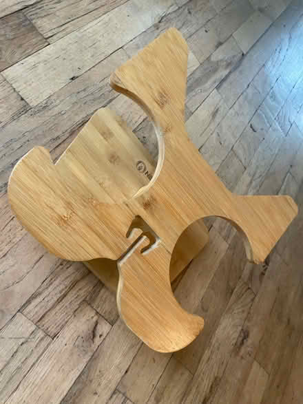 Photo of free Dog/cat food/water bowl holder (98178) #2