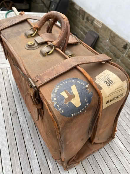 Photo of free Genuine suit case (BD17 5LZ) #1