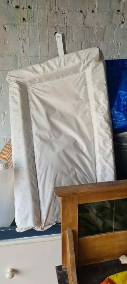 Photo of free Baby changing (N17 Tottenham Hale) #3