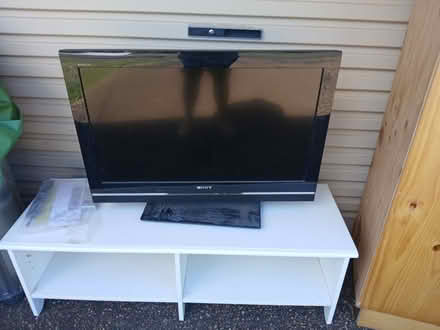 Photo of free t. v (Cleveland QLD) #1