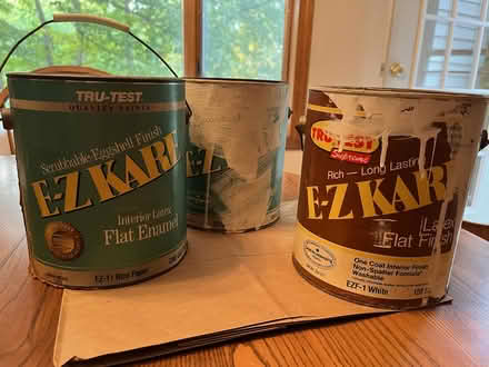 Photo of free interior paint/old - Pepperell (near Rt 119/113-Pepperell) #1
