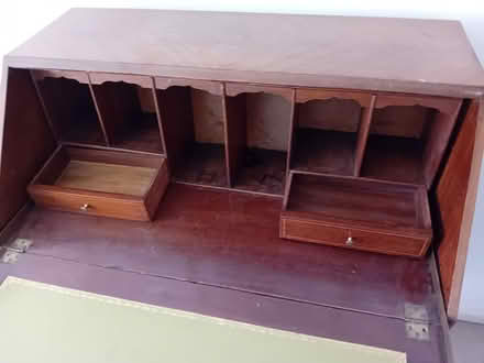 Photo of free Bureau (Gallowstree Common RG4) #2
