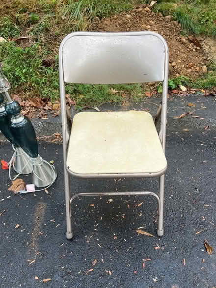 Photo of free Metal folding chair (Hollin Hills) #1