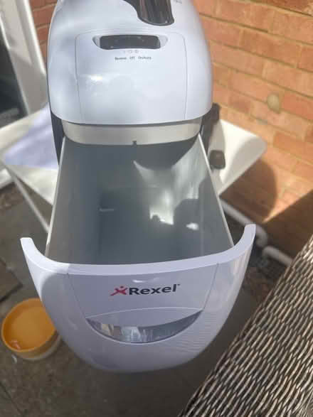 Photo of free Paper shredder (Bedford MK41) #3