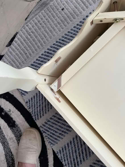 Photo of free Console with drawers (Potternewton LS7) #4