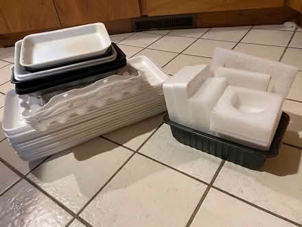 Photo of free styrofoam trays & packing foam (ReUse parking lots) #1