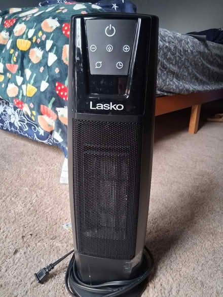 Photo of free Lasko Movable Air Heater (Gallows Road / Vienna) #1