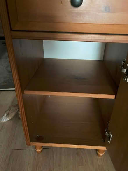 Photo of free nightstands(2) (Glenolden 19036) #2