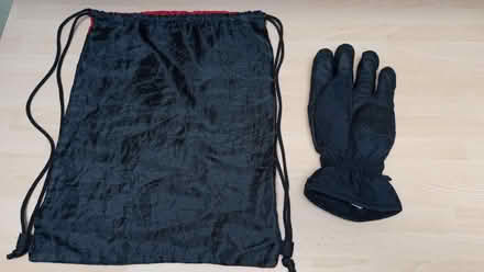 Photo of free Draw string bag and 1 left hand glove (Okus SN1) #2