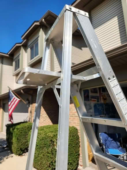 Photo of free 8 ft aluminum ladder (Mount Prospect) #3