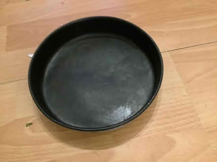 Photo of free 7.5 inch diameter non stick oven tray (Brampton S40) #1