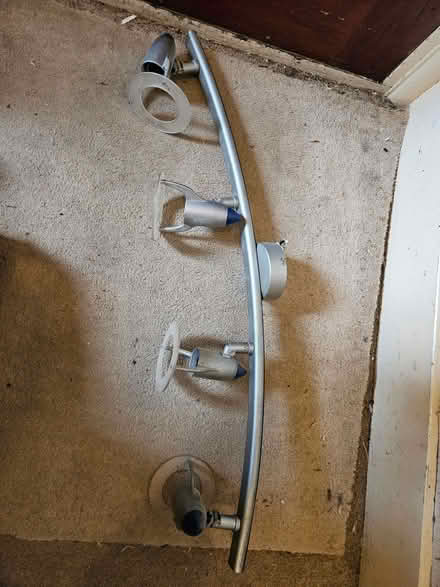 Photo of free 4 way light fitting (Highway SL6) #1