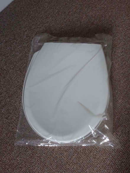 Photo of free Toilet seat (Whiteshill GL6) #2