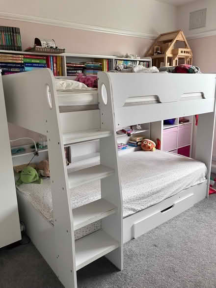 Photo of free Bunk beds with inbuilt bookshelves (Western Park LE3) #1