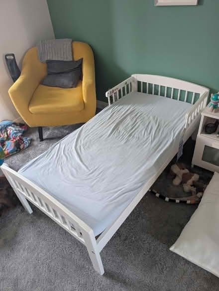 Photo of free Kid's Bed (DA13) #2