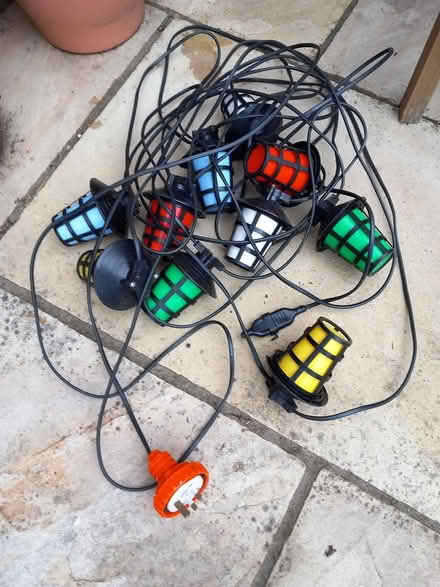 Photo of free garden lanterns (RG6 near Palmer Park) #1