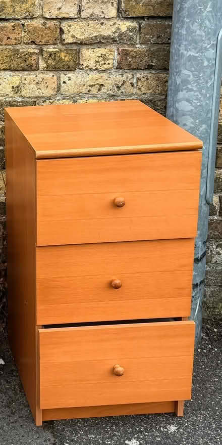 Photo of free Small Chest of Drawers (CT14) #1