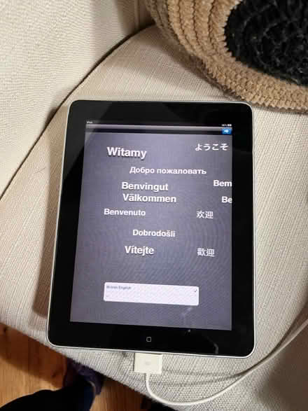 Photo of free iPad 1st generation (2010) (Crystal Palace) #2