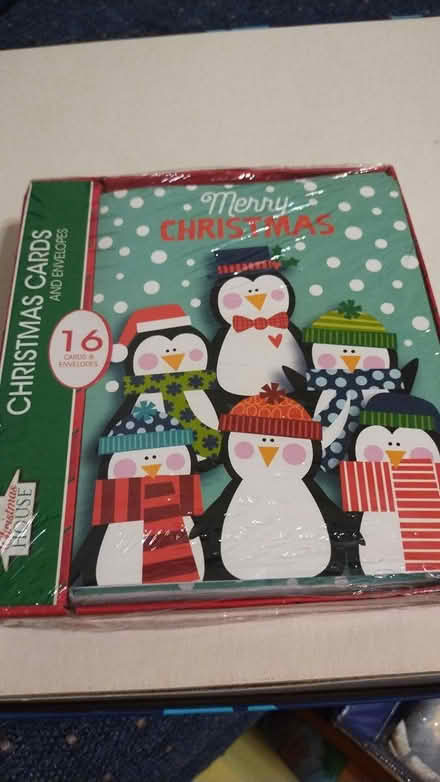 Photo of free Penguin Christmas cards (Allen) #1