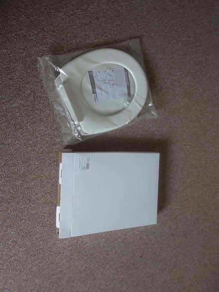 Photo of free Toilet seat (Whiteshill GL6) #1