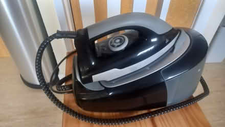 Photo of free Steam Iron (Calton G40) #1