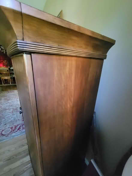 Photo of free Top hutch (Bowie) #4