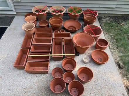 Photo of free Terracotta Flower Pots (Semple Farm Rd + Bellgrade Dr) #2