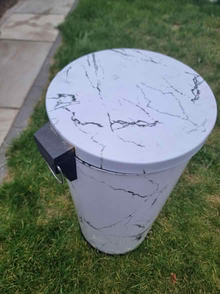 Photo of free Bin (Sinfin) #2