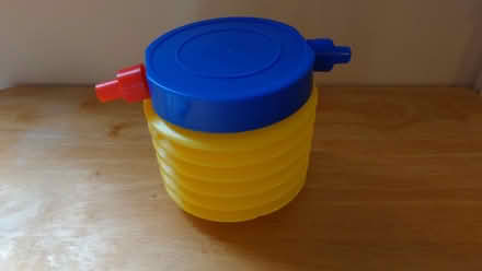 Photo of free Hand / Foot pump (Royal Leamington Spa CV31) #1