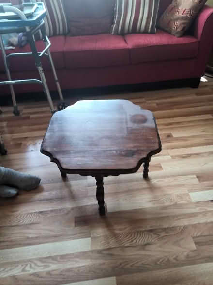 Photo of free wooden coffee tabie (Telegraph Rd., Alexandria) #1