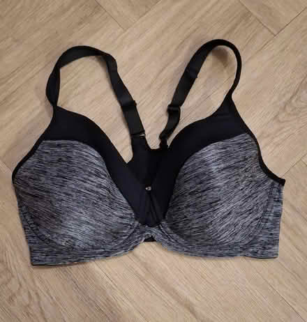 Photo of free Womens sports bra (Boughton Monchelsea ME17) #1
