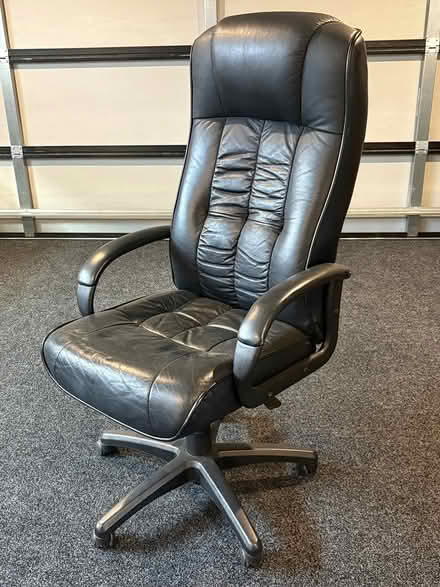 Photo of free Large office chair (Hillcrest) #2