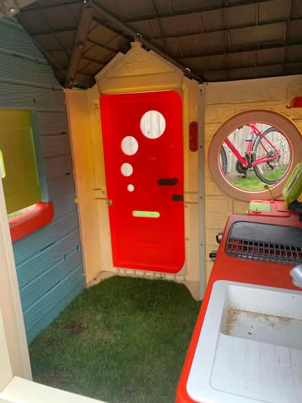 Photo of free Smoby playhouse / shop (Roehampton SW15) #3