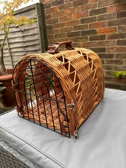 Photo of free Cat basket (Chilworth GU4) #1