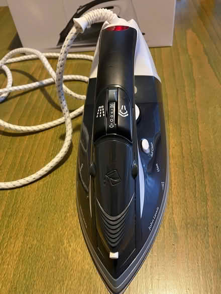 Photo of free John Lewis steam iron. (IP4) #3