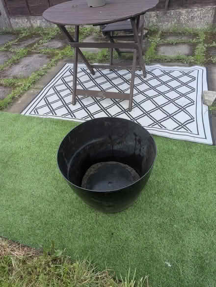 Photo of free large garden pot (Bredbury, Stockport) #2