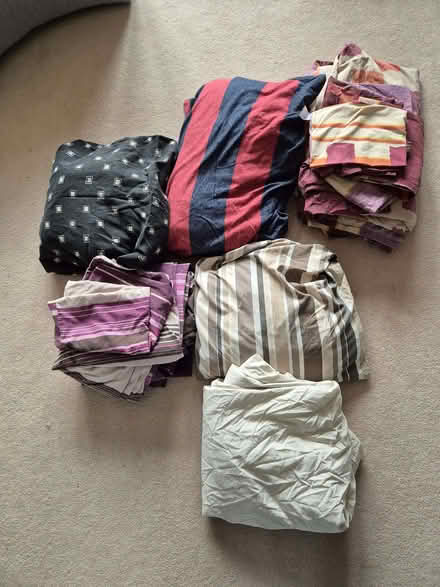 Photo of free Six sets of kingsize duvet covers and pillow cases (Great Missenden HP16) #2