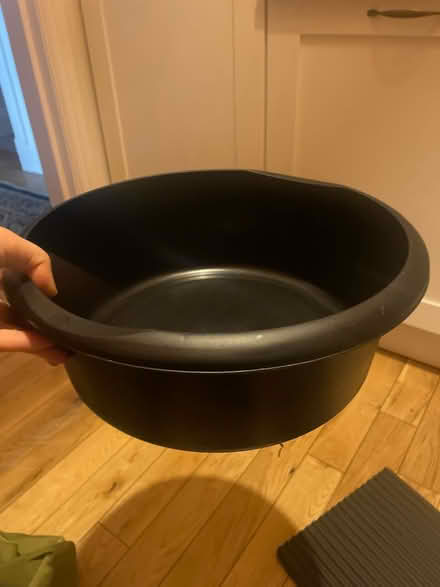 Photo of free Circular basin (Dennistoun G31) #1